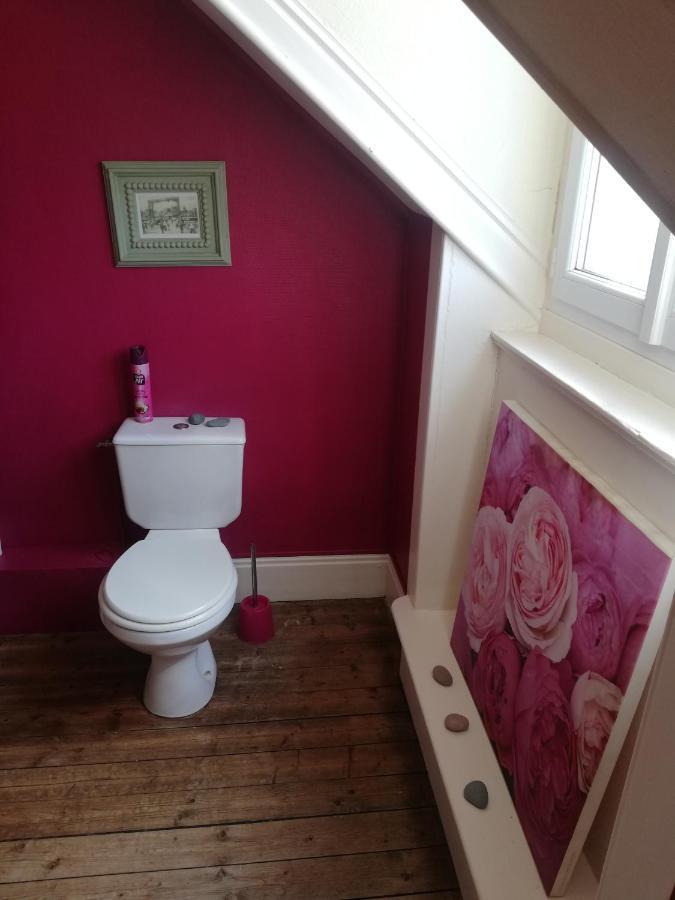 La Chambre D'Hote De Christelle Apartment แชร์บูร์ก อ็อง กงต็องแต็ง ภายนอก รูปภาพ